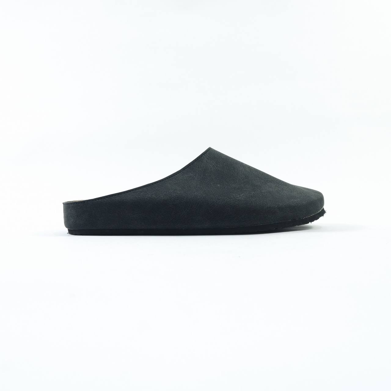 CLASSIC MULES IN CHARCOAL BLACK