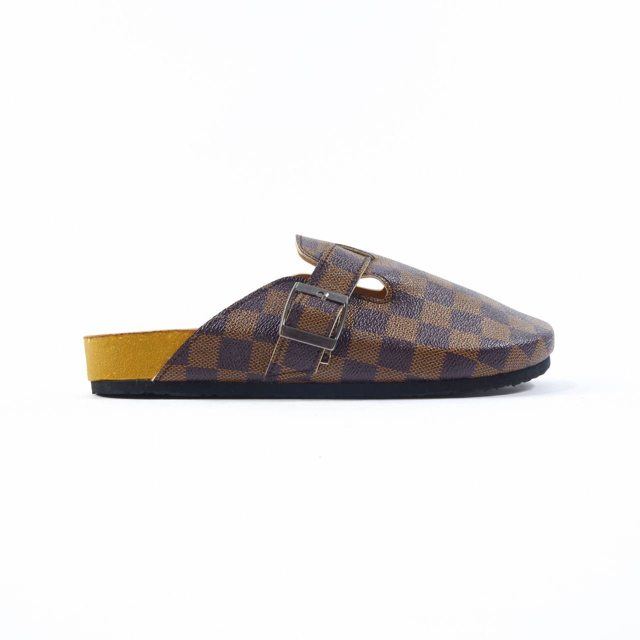 CHECKERBOARD CLOG IN TOBACCO BROWN
