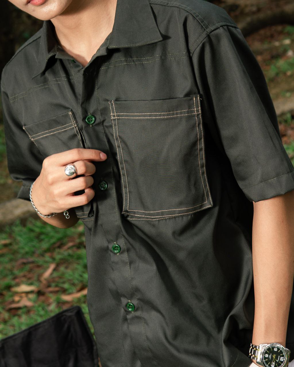 WORKWEAR BOXY BIG POCKET POLO IN OLIVE GREEN