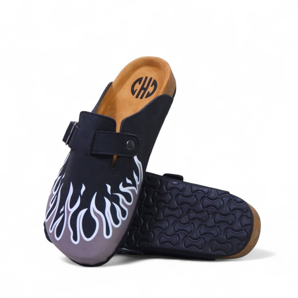 FLAMING SMOKED CLOG IN CHARCOAL BLACK