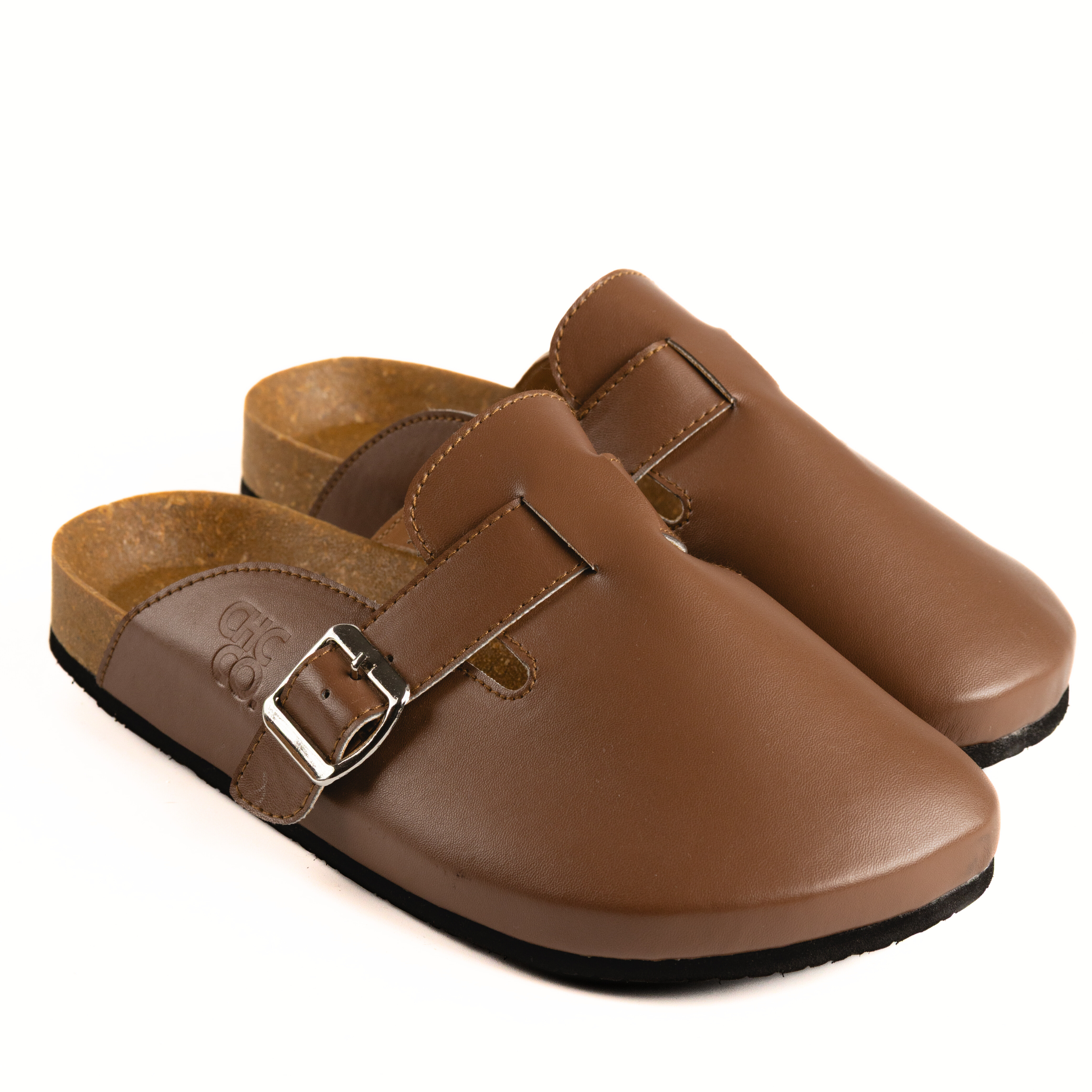 OILED LEATHER CLOG IN CHESTNUT BROWN