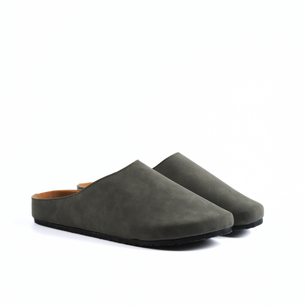 CLASSIC MULES IN OLIVE GREEN