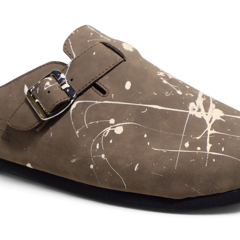LC X CHC LA PEINTURE CLOG IN TAUPE GREY