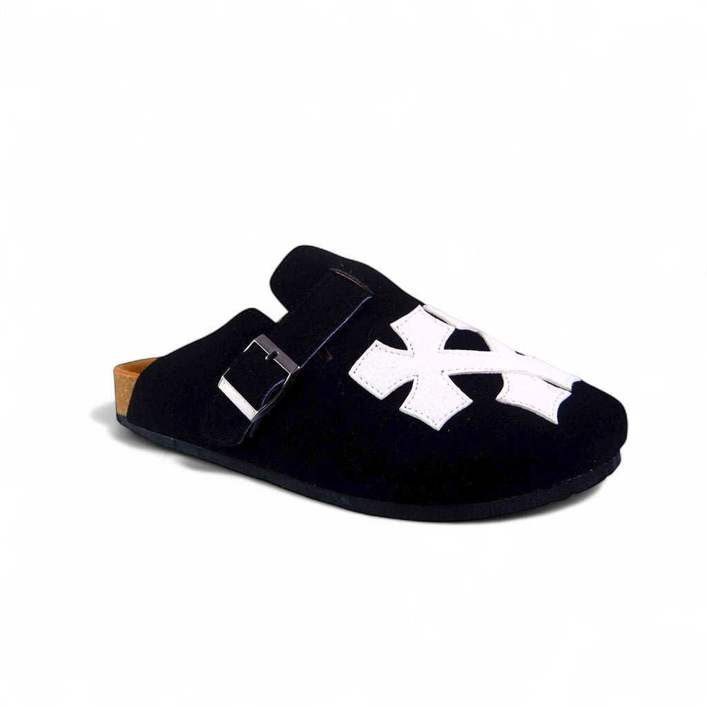 CRIXCRUX CLOG IN SPACE BLACK