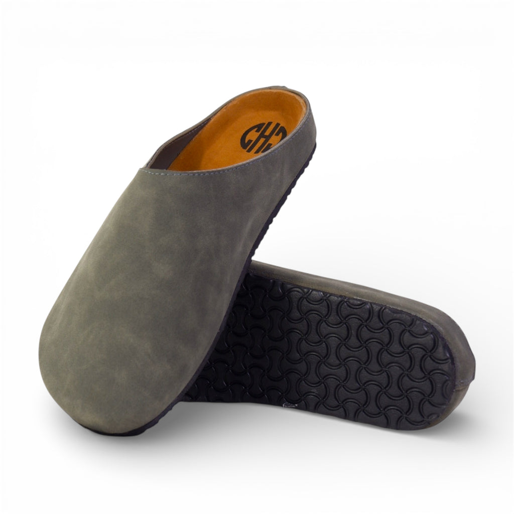 CLASSIC MULES IN OLIVE GREEN