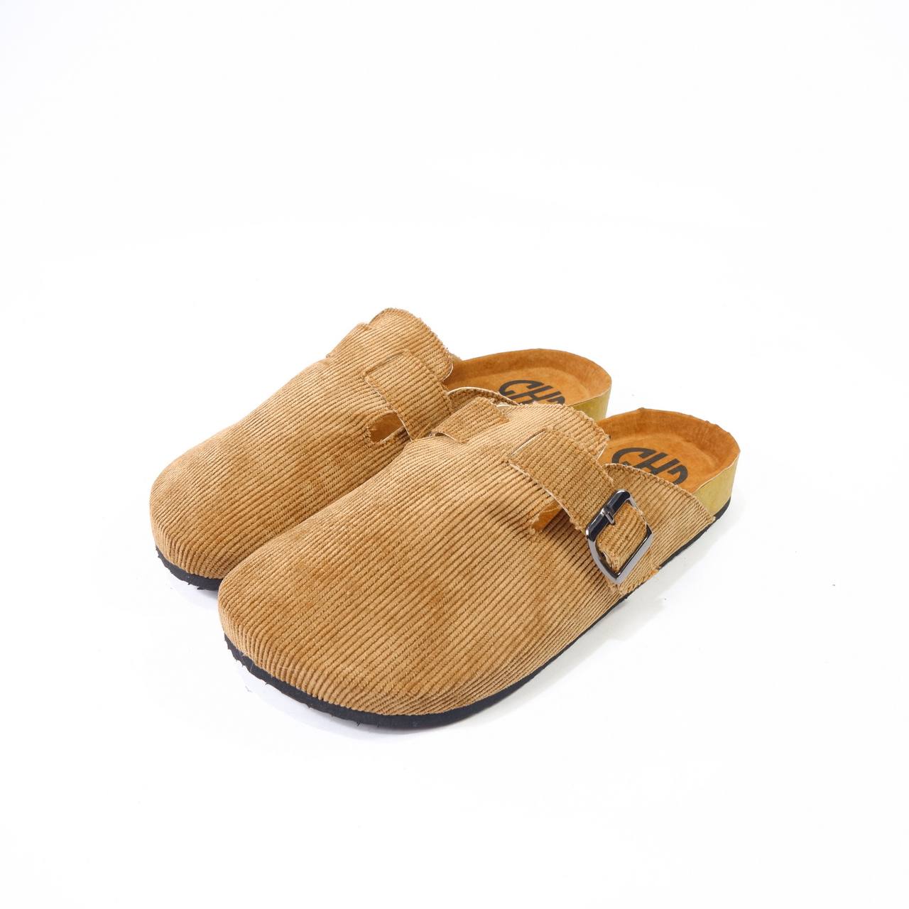 CORDUROY CLOG IN CAMEL BROWN