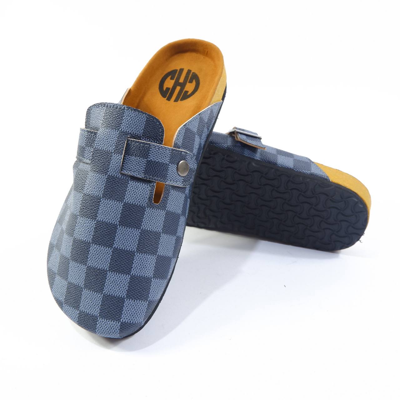 CHECKERBOARD CLOG IN NAVY BLUE