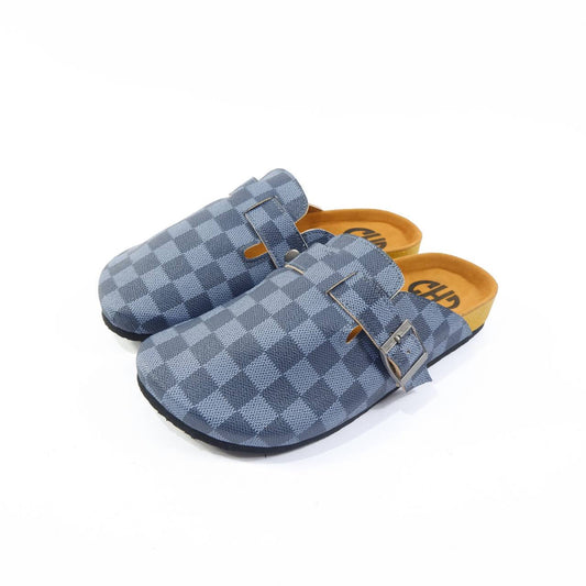 CHECKERBOARD CLOG IN NAVY BLUE